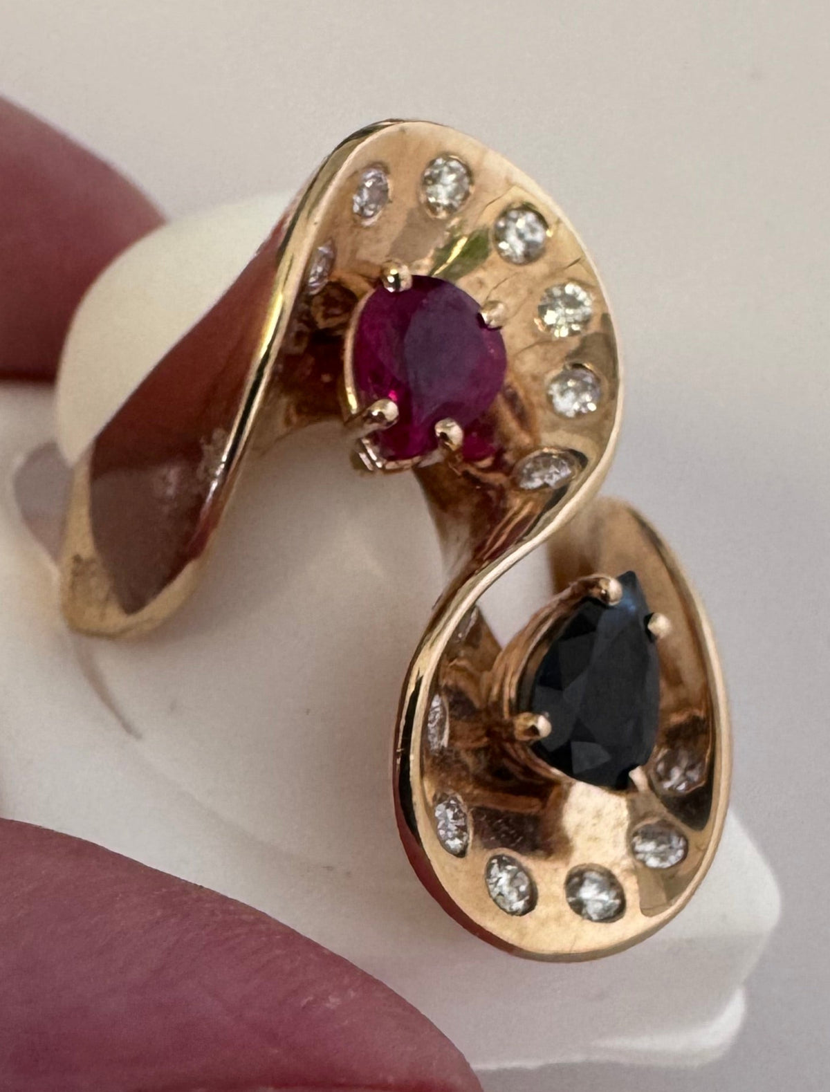 1970s Space Age 14K Gold Ruby Sapphire Diamond Sculptural Ring