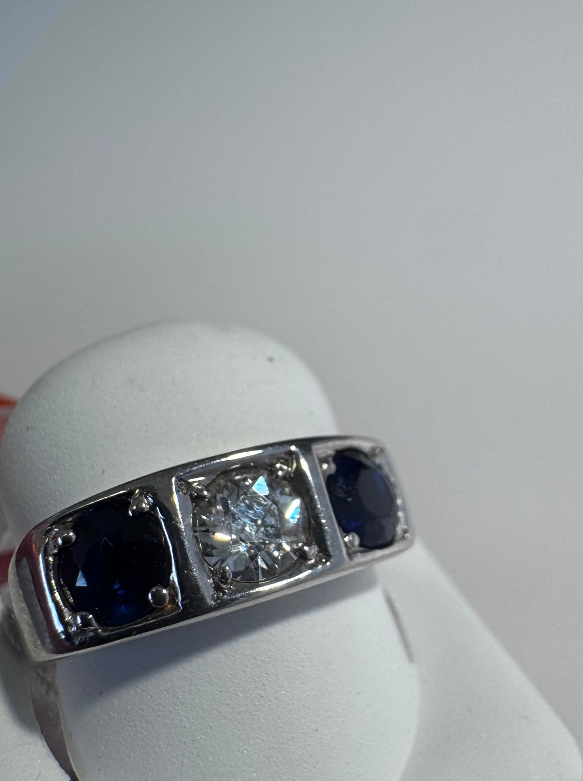 18K White Gold Art Deco Diamond Sapphire Ring