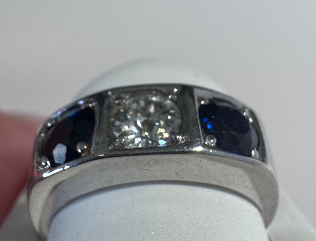 18K White Gold Art Deco Diamond Sapphire Ring