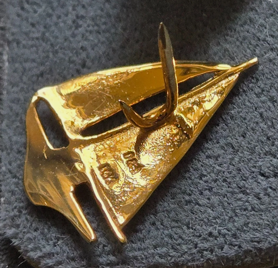 Vintage Dolan Bullock 14K Gold Sailboat Tie Tack Lapel Pin Signed DB Original Box