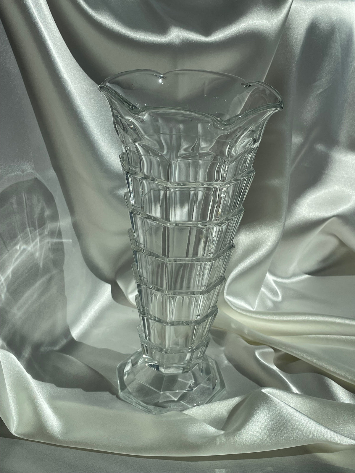 Vintage Indiana Glass Art Deco Vase