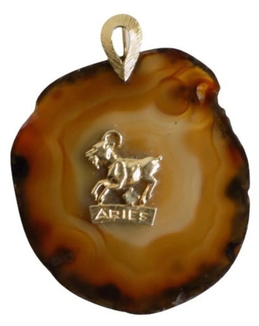 Vintage Zodiac Aries 14K Gold and Agate Pendant