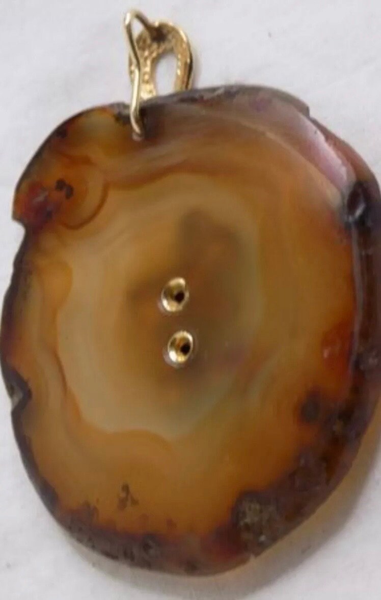 Vintage Zodiac Aries 14K Gold and Agate Pendant