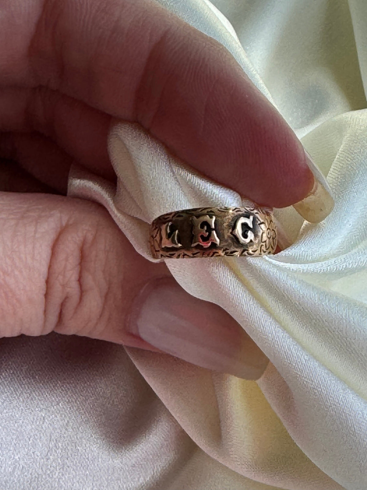 Victorian 14K Ring That Says “LEG”