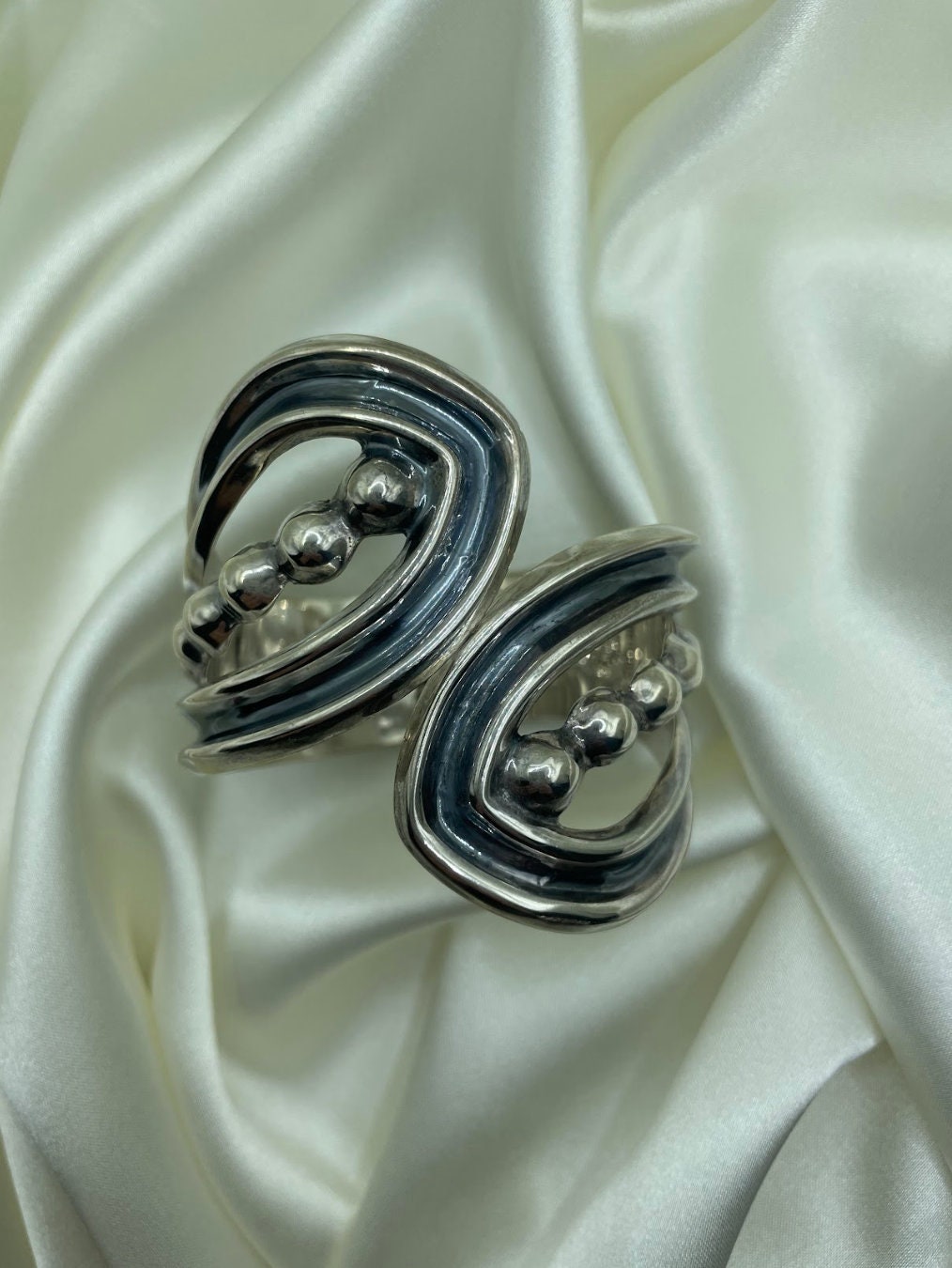 Vintage 1930’s Mexican Sterling Silver Repousse Clamper Bracelet